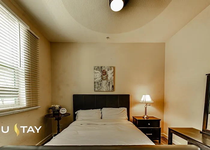 Downtown Mesa, Ground-floor Room, Night Security Privatunterkunft